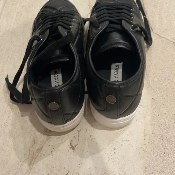 Steve Madden Sneakers - Picture 7 of 15
